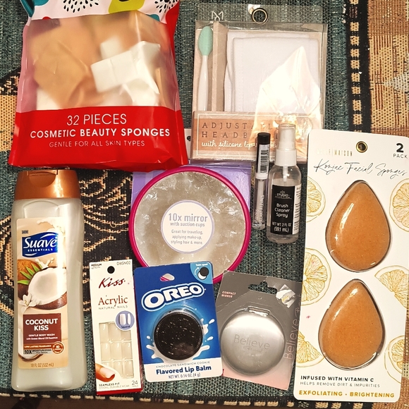Beauty Care Kit - Picture 1 of 11